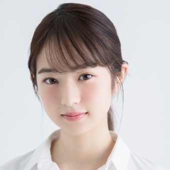 山本　愛香